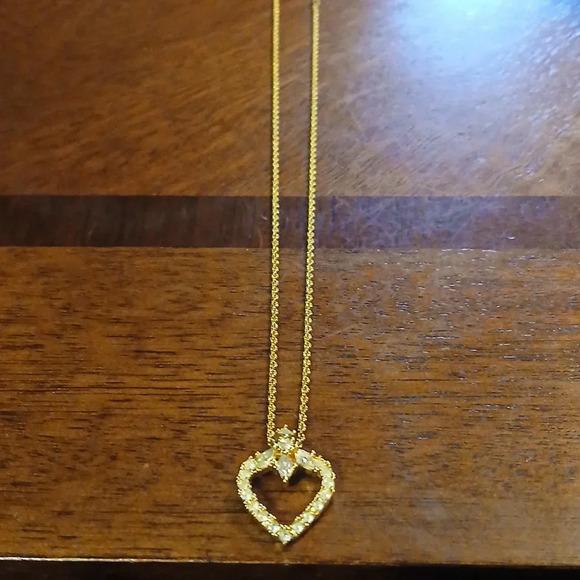 AUTHENTIC CHRISTIAN DIOR GOLD TONE HEART SHAPED CRYSTAL NECKLACE AND PENDANT - Picture 3 of 5
